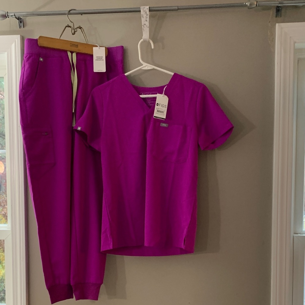 NWT Figs Purple Jolt Scrub set